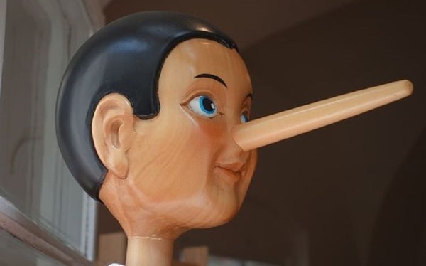嘘