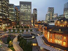 Tokyo_Station_Marunouchi_Building_P5228787