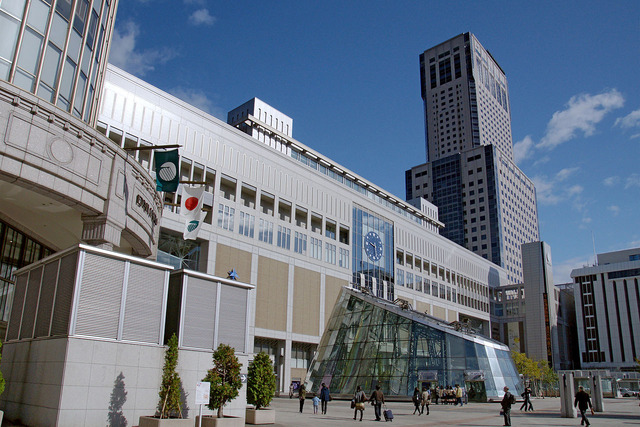 1280px-JR_Sapporo_Sta03n3200
