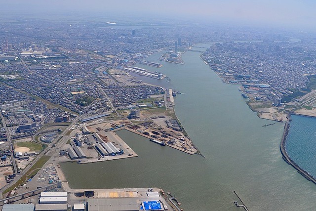 Niigata_West_Port_2019
